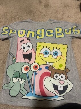 SpongeBob Graphic Tee with Patrick, Gary & Friends- Gray women’s medium Preowned